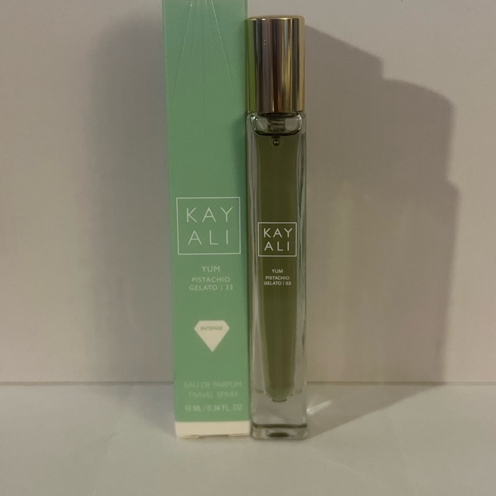 Kayali Yum Pistachio Gelato 33 Travel 10ml